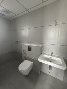 Bathroom Image of 2121 Sq.ft 3 BHK Apartment / Flat for sale in Cheranalloor Kochi for Rs. 22500000