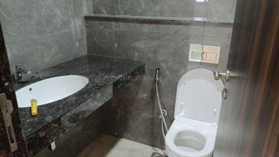 Image of 950 Sq.ft 2 BHK Apartment / Flat for rent in Sheth 72 West, Andheri West, Mumbai for Rs. 125000