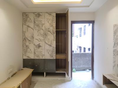 Bedroom Image of 1000 Sq.ft 3 BHK Builder Floor for sale in Pitampura New Delhi for Rs. 11000000