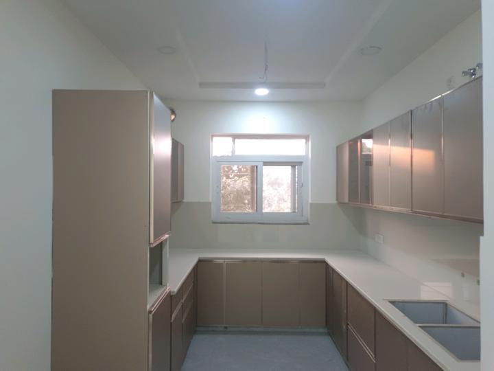 Greenfields High End Builders Floor Main Image 1