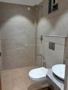 Bathroom Image of 1250 Sq.ft 3 BHK Apartment / Flat for sale in Courtyard Meridian, Sevasi Vadodara for Rs. 6500000