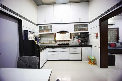 Kitchen Image of 2115 Sq.ft 3 BHK Independent House for sale in Naroda Ahmedabad for Rs. 12500000