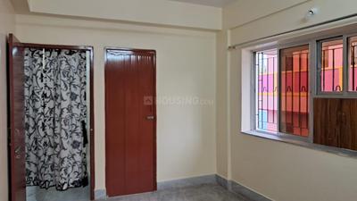 Bedroom Image of 850 Sq.ft 2 BHK Apartment / Flat for sale in Paikpara Kolkata for Rs. 6000000