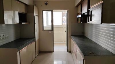 Kitchen Image of 1020 Sq.ft 2 BHK Apartment / Flat for rent in Gulshan Bellina, Noida Extension Greater Noida for Rs. 24000