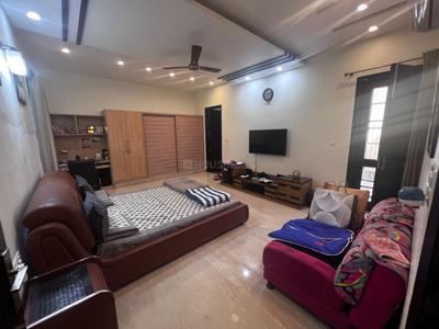 Bedroom Image of 9000 Sq.ft 5 BHK Duplex for rent in Sector 36 Noida for Rs. 165000