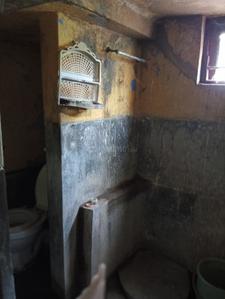 Bathroom Image of 400 Sq.ft 2 BHK Independent House for sale in Bhadreswar Hooghly for Rs. 2300000