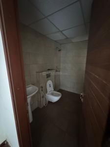 Bathroom Image of 2190 Sq.ft 3 BHK Apartment / Flat for rent in ACE Parkway, Sector 150 Noida for Rs. 59000