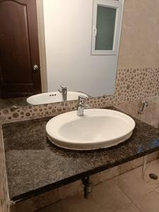 Bathroom Image of 2350 Sq.ft 3 BHK Apartment / Flat for rent in ATS Casa Espana, Bar Majra Mohali for Rs. 46000
