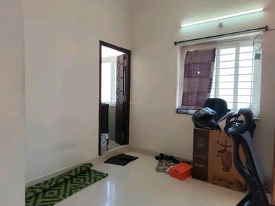 Living Room Image of 650 Sq.ft 1 BHK Apartment / Flat for rent in Kondapur Hyderabad for Rs. 17000