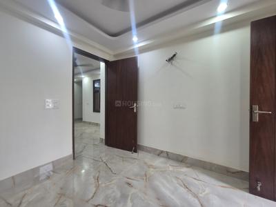 Bedroom Image of 700 Sq.ft 2 BHK Builder Floor for rent in Chhattarpur New Delhi for Rs. 26000