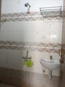 Bathroom Image of 791 Sq.ft 2.5 BHK Apartment / Flat for sale in Dhaliyur Coimbatore for Rs. 3300000