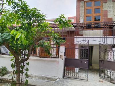 Image of 960 Sq.ft 2.5 BHK Independent House for sale in Omicron II, Greater Noida for Rs. 21000000