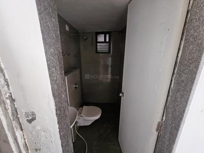 Bathroom Image of 860 Sq.ft 3 BHK Apartment / Flat for rent in Shilp Revanta, Shela Ahmedabad for Rs. 27000