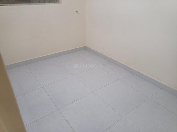 Giriraj Golden Gate Tower Bedroom 1