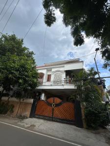 Image of 3000 Sq.ft 4 BHK Duplex for rent in Adyar, Chennai for Rs. 150000