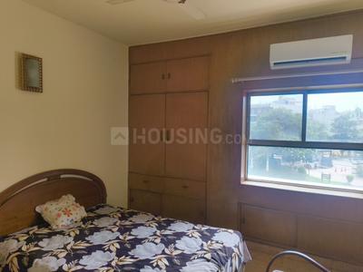 Bedroom Image of 1100 Sq.ft 2 BHK Apartment / Flat for rent in Unitech Rakshak, Sector 41 Gurgaon for Rs. 60000