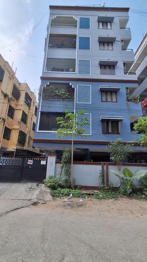 RESALE APAPRTMENT Main Image 1