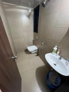 Image of 800 Sq.ft 2 BHK Apartment / Flat for rent in Runwal Eirene, Thane West, Thane for Rs. 25052