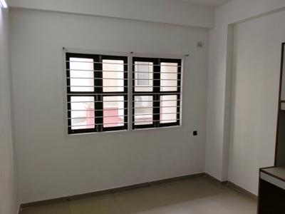 Bedroom Image of 1250 Sq.ft 2 BHK Apartment / Flat for rent in Mangal Tirth Apartment, Paldi Ahmedabad for Rs. 25000