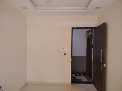 Living Room Image of 800 Sq.ft 2 BHK Apartment / Flat for rent in Kalpataru Paramount, Thane West Thane for Rs. 46000