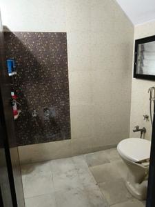 Bathroom Image of 2000 Sq.ft 3 BHK Independent House for rent in Jahangirabad Surat for Rs. 22500