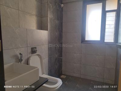 Bathroom Image of 680 Sq.ft 1 BHK Apartment / Flat for sale in Paranjape Blue Ridge The Lofts, Hinjawadi Pune for Rs. 6800000