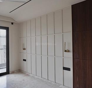 Bedroom Image of 2700 Sq.ft 4 BHK Builder Floor for rent in DLF Moulsari Enclave, DLF Phase 3 Gurgaon for Rs. 140000
