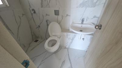 Image of 679 Sq.ft 2 BHK Apartment / Flat for rent in Swastik Platinum, Vikhroli East, Mumbai for Rs. 55000