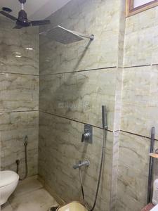 Bathroom Image of 800 Sq.ft 2 BHK Builder Floor for sale in Rajouri Garden New Delhi for Rs. 9000000