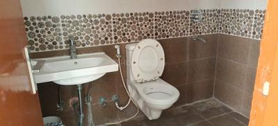 Bathroom Image of 1000 Sq.ft 2 BHK Apartment / Flat for sale in Ideal Aquaview, New Town Kolkata for Rs. 9000000