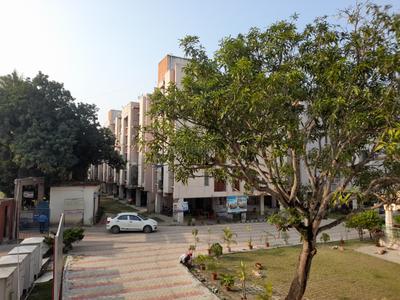 Image of 943 Sq.ft 3 BHK Apartment / Flat for sale in Magnolia City, Barasat, Kolkata for Rs. 2250000