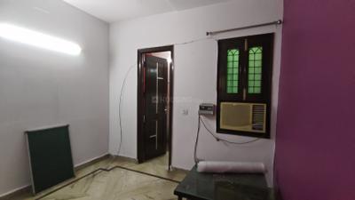 Bedroom Image of 1503 Sq.ft 3 BHK Builder Floor for rent in Paschim Vihar New Delhi for Rs. 37000