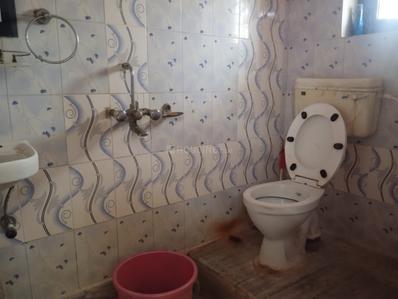 Bathroom Image of 2300 Sq.ft 4 BHK Builder Floor for rent in Ahirtoli Ranchi for Rs. 40000
