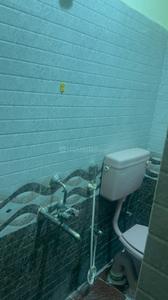 Bathroom Image of 600 Sq.ft 2 BHK Builder Floor for rent in Neelasandra Bengaluru for Rs. 15000