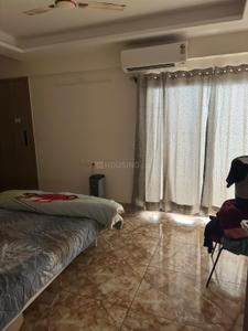 Bedroom Image of 1039 Sq.ft 2.5 BHK Apartment / Flat for rent in Rise Organic Ghar, Lal Kuan Ghaziabad for Rs. 20000
