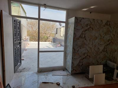 Balcony Image of 400 Sq.ft 1 RK Builder Floor for rent in Lajpat Nagar New Delhi for Rs. 27000