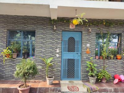 Image of Nirmala pg in Vasundhara Enclave, New Delhi