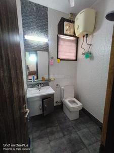 Bathroom Image of 900 Sq.ft 2 BHK Builder Floor for rent in East of Kailash Block D RWA, East Of Kailash New Delhi for Rs. 35000