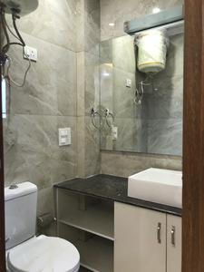 Bathroom Image of 1125 Sq.ft 3 BHK Builder Floor for sale in East Of Kailash New Delhi for Rs. 33500000