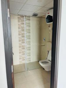 Bathroom Image of 2105 Sq.ft 3 BHK Apartment / Flat for rent in Supertech Supernova, Sector 94 Noida for Rs. 74000