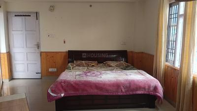 Bedroom Image of 550 Sq.ft 1 BHK Apartment / Flat for rent in Jakhu Shimla for Rs. 15000