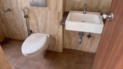 Bathroom Image of 616 Sq.ft 1 BHK Apartment / Flat for sale in Lodha Amara, Kolshet Thane for Rs. 7600000