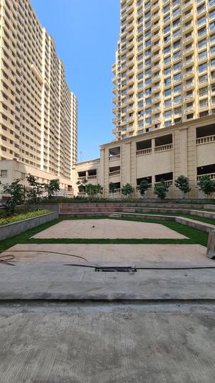 Hiranandani Highland A B C D And E Wing Main Image 1