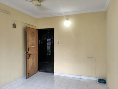 Living Room Image of 600 Sq.ft 1 BHK Apartment / Flat for rent in Thane West Thane for Rs. 20000