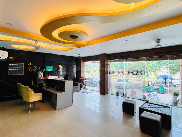 Hall Image of Apna Niwas girls pg in Sector 58, Noida