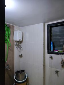 Common Bathroom Image of 530 Sq.ft 1 BHK Apartment / Flat for rent in Vijay Nagari Apartments, Thane West Thane for Rs. 20000