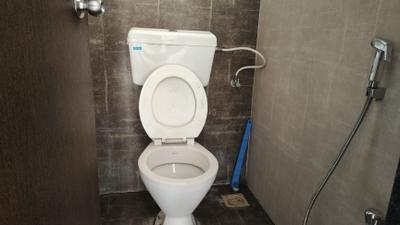 Bathroom Image of 650 Sq.ft 1 BHK Apartment / Flat for rent in Mantra Essence, Undri Pune for Rs. 13500