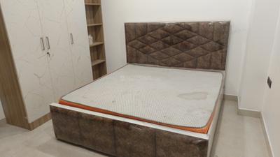 Bedroom Image of 1900 Sq.ft 4 BHK Apartment / Flat for sale in Sector 73 Noida for Rs. 8465000