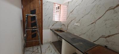 Kitchen Image of 600 Sq.ft 1 BHK Builder Floor for rent in Cox Town Bengaluru for Rs. 13000