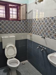 Bathroom Image of 950 Sq.ft 2 BHK Builder Floor for rent in Mannammoola Thiruvananthapuram for Rs. 10500